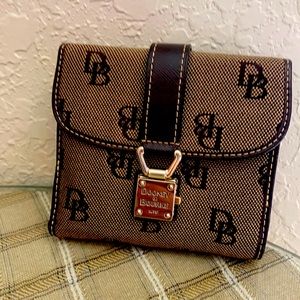 Dooney and Bourke small Wallet